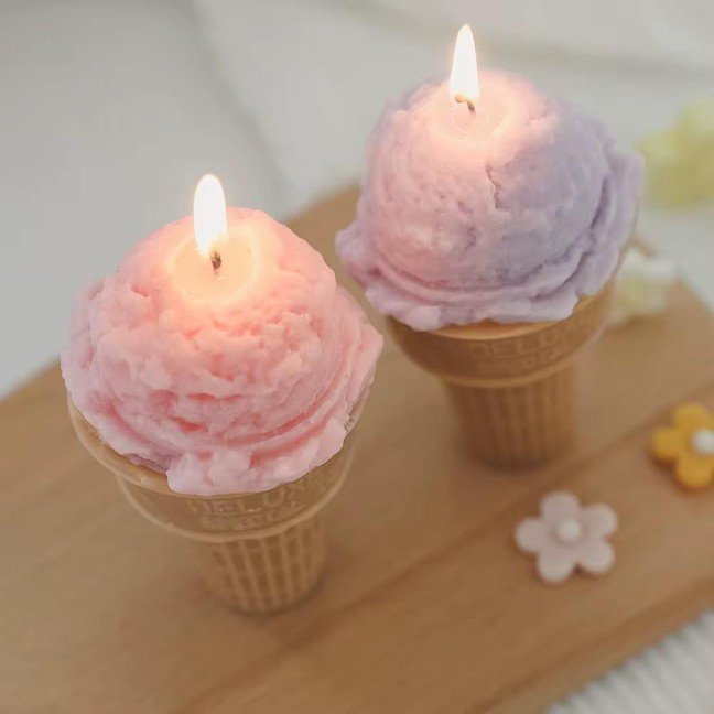 Ice Cream 
Cone Candle