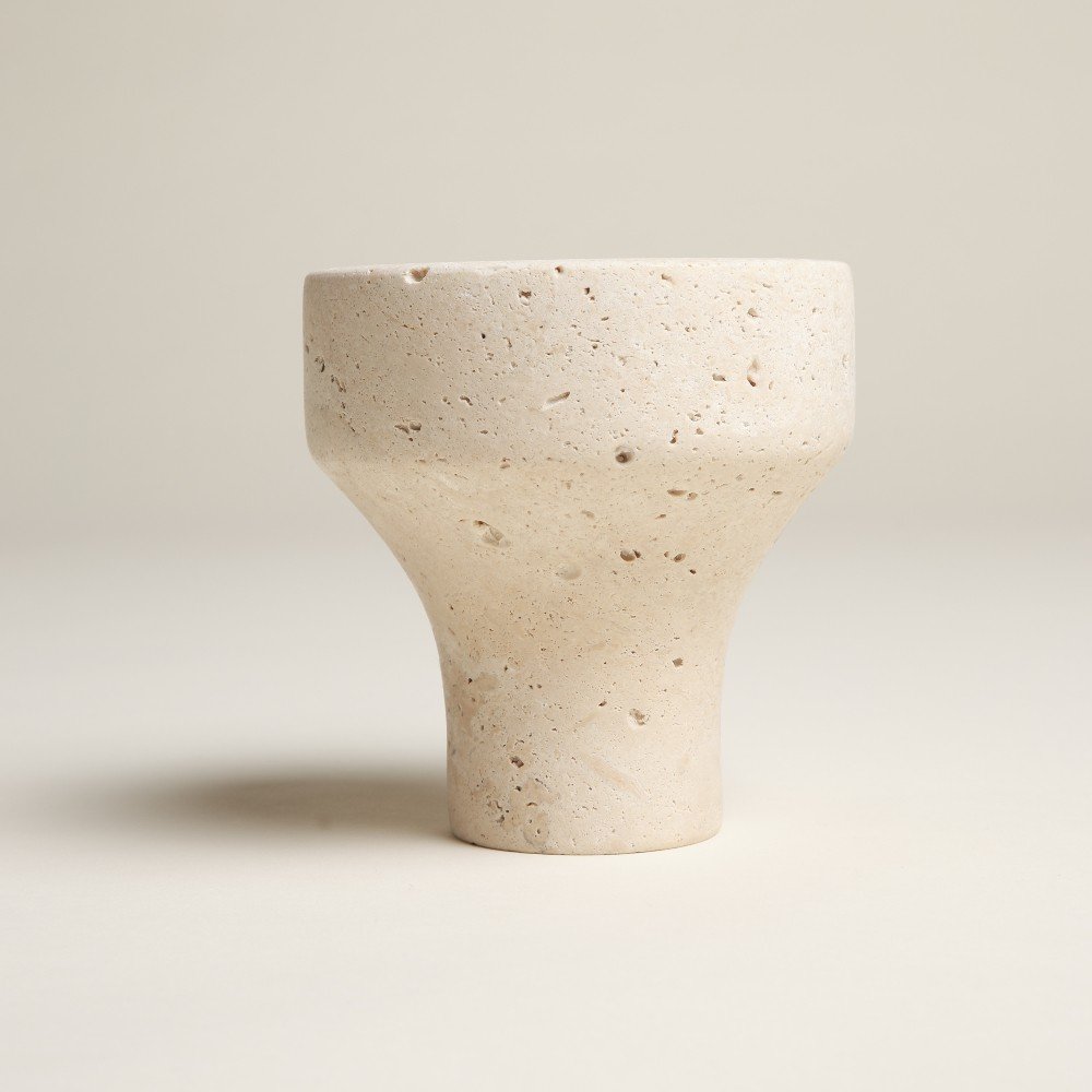 Bella 
Travertine Cone