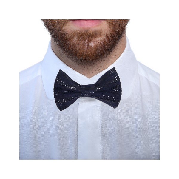 Hollywood 
Bow Tie