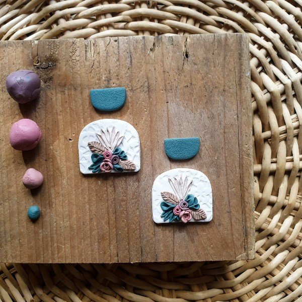 Lyana Floral 
Clay Earrings