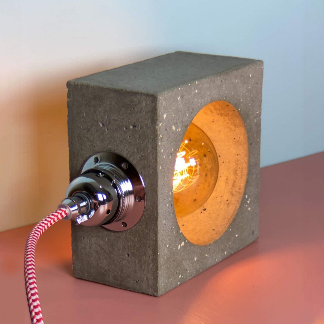 Industrial 
Table Lamp