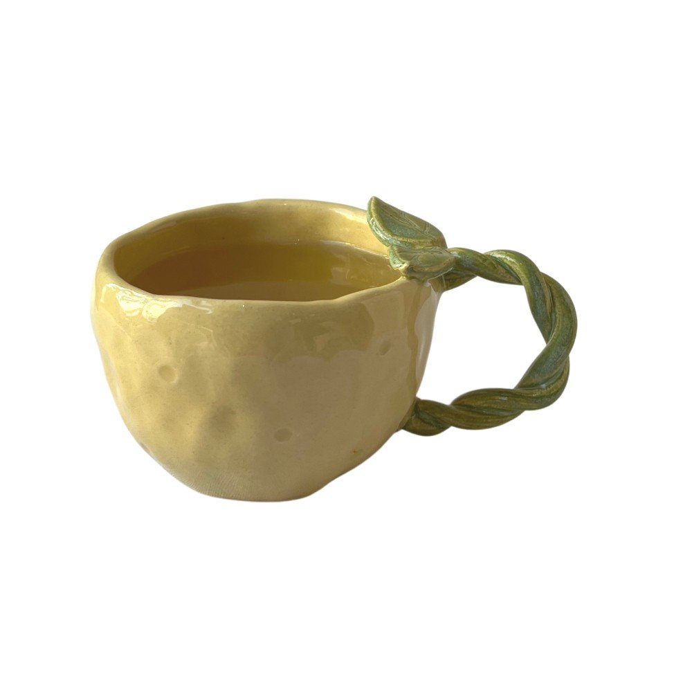 Lemon 
Shaped Cup