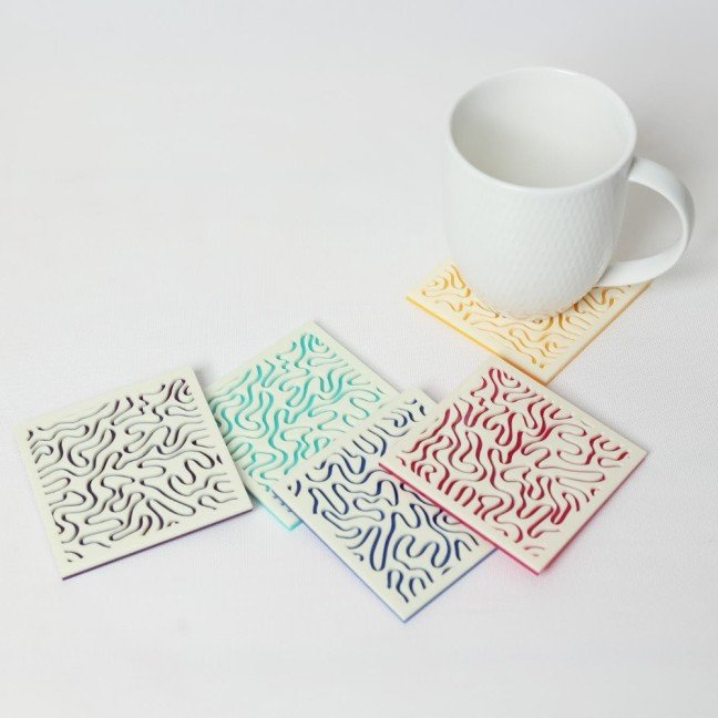 Set of 5 Multicolored 
Wavy Plexi Coasters