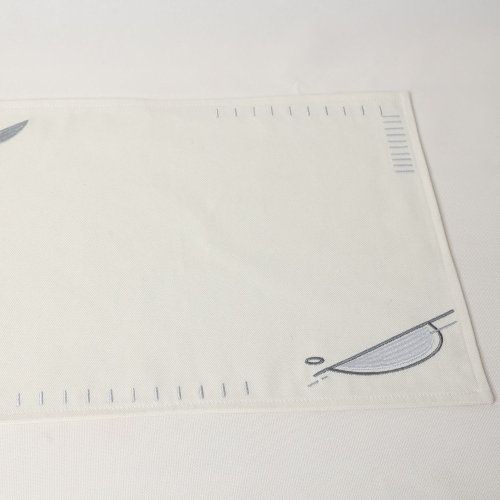 Set of 4 Embroidered 
Lunar Placemats