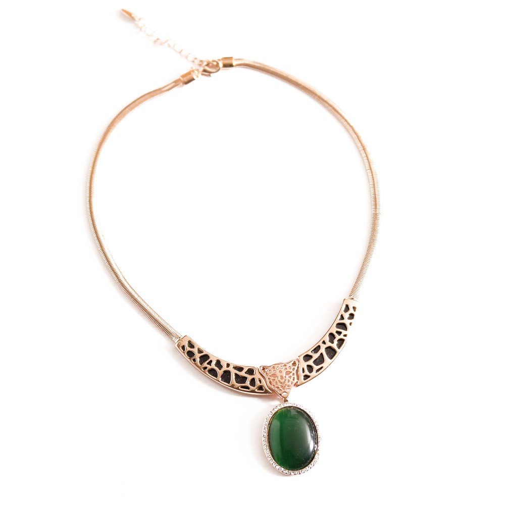 Emerald Stone 
Tiger Necklace
