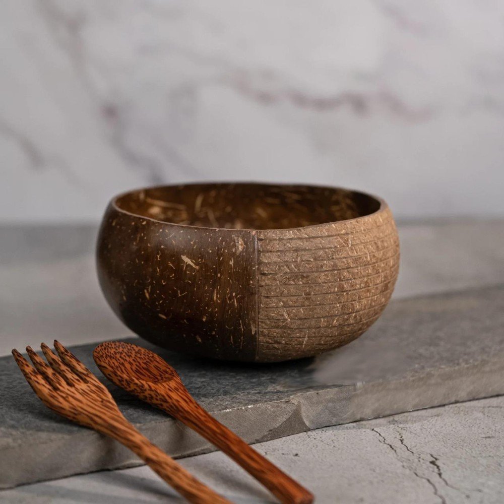 Hand-carved Coconut 
Shell Bowl